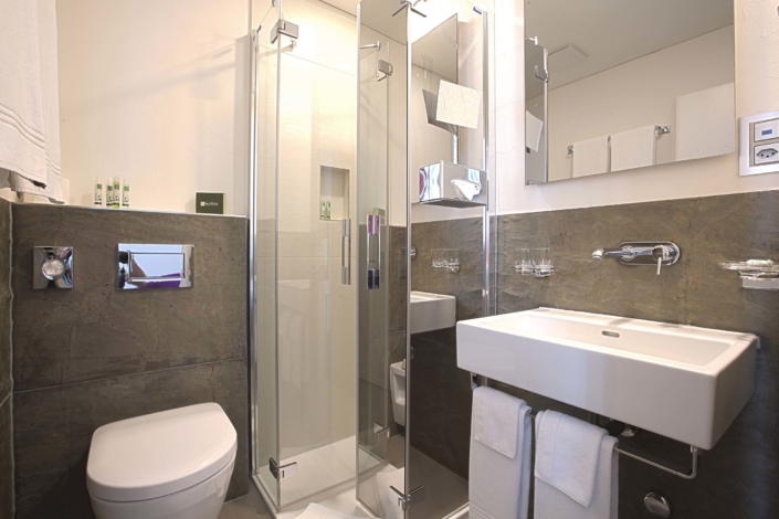 Bathrom Hotel Bellevue Interlaken