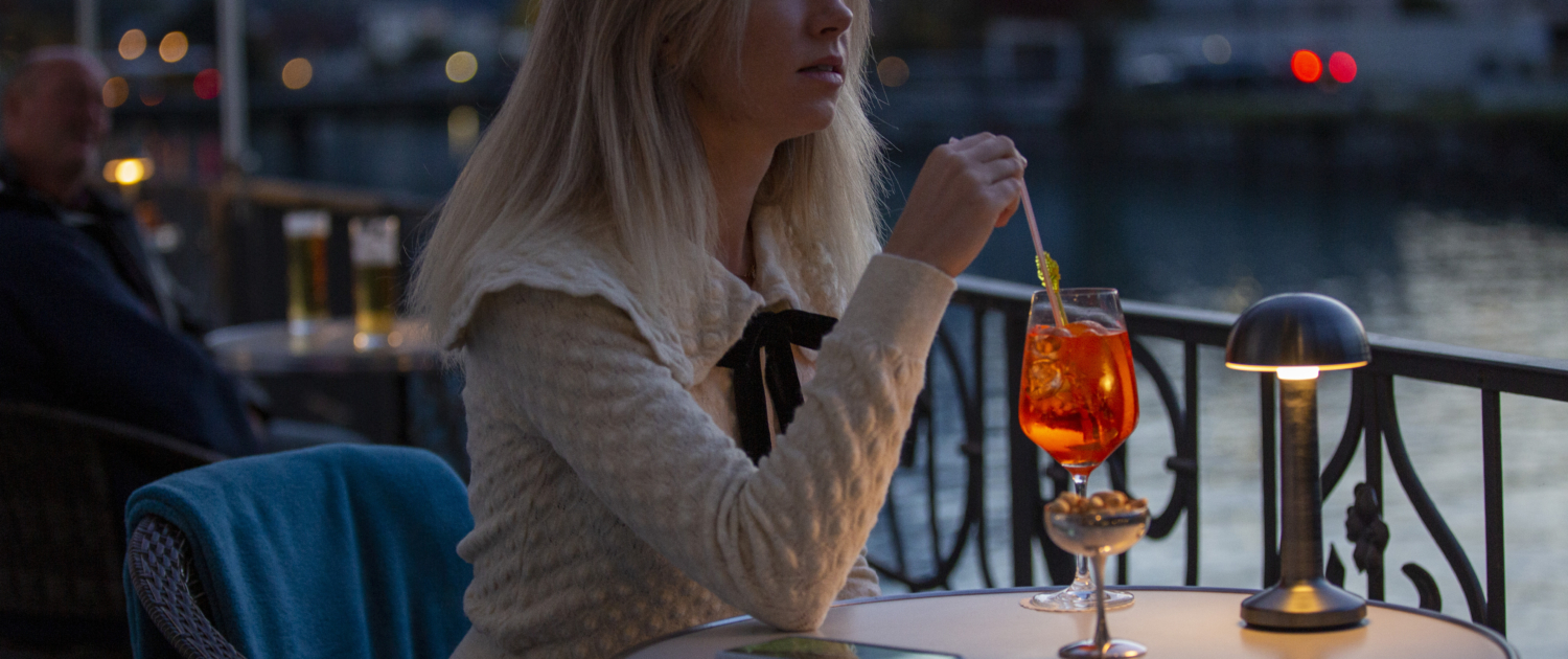 Apero Feierabend Terrasse Bellevue Interlaken